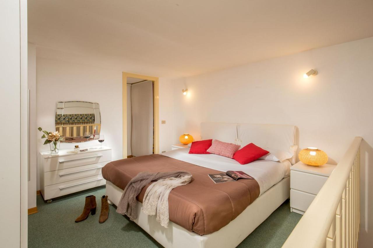 Navona White Apartment Roma Esterno foto